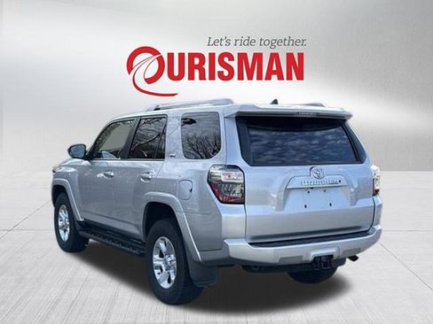 Used 2016 Toyota 4Runner SR5 image 4