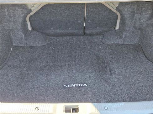 Used 2004 Nissan Sentra S FWD image 6