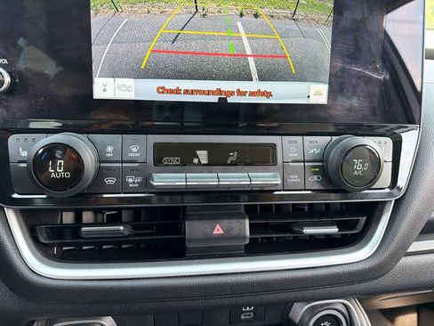 Used 2024 Toyota Grand Highlander AWD Hybrid image 12