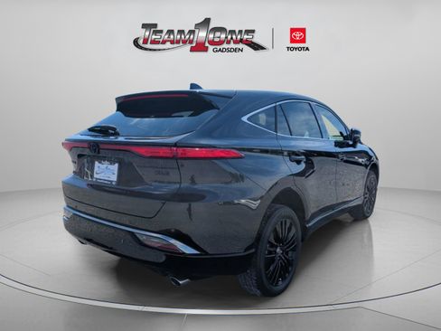 Used 2024 Toyota Venza Nightshade AWD/4WD image 9