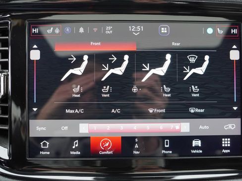 Certified 2024 Dodge Durango GT image 31