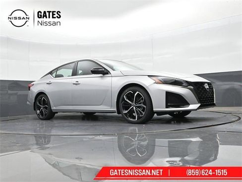 New 2025 Nissan Altima 2.5 SR image 43