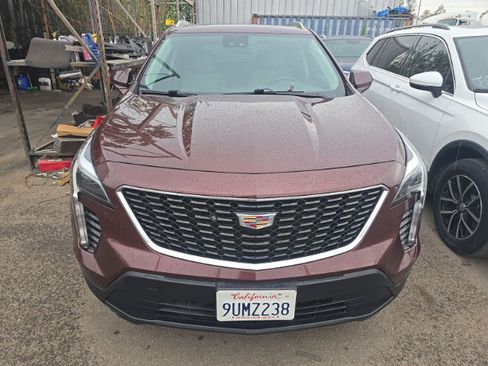 Used 2023 Cadillac XT4 Luxury w/ Cold Weather Package AWD/4WD image 14