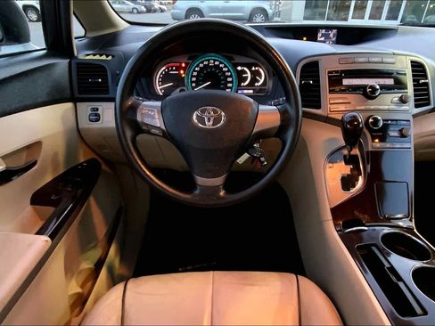 Used 2009 Toyota Venza image 6