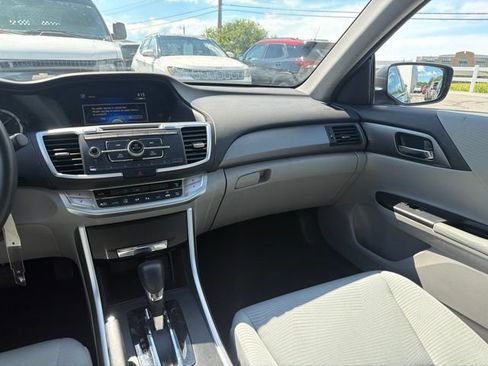 Used 2014 Honda Accord LX image 19
