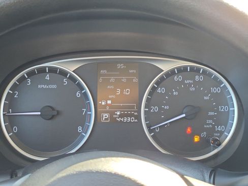Used 2024 Nissan Kicks S w/ Interior Electronics Package FWD image 20