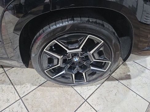 Used 2023 BMW XM image 23