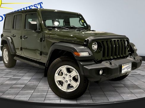 Used 2021 Jeep Wrangler Unlimited Sport image 3