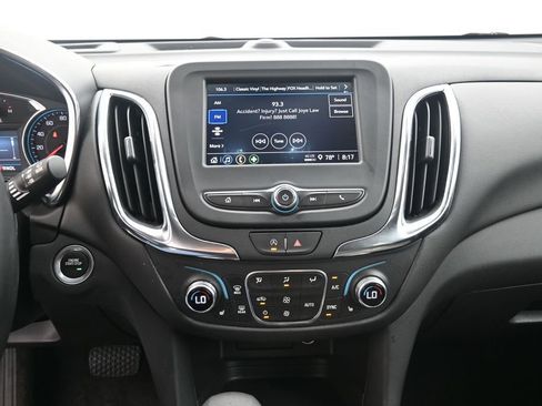 Used 2024 Chevrolet Equinox LT AWD/4WD image 13