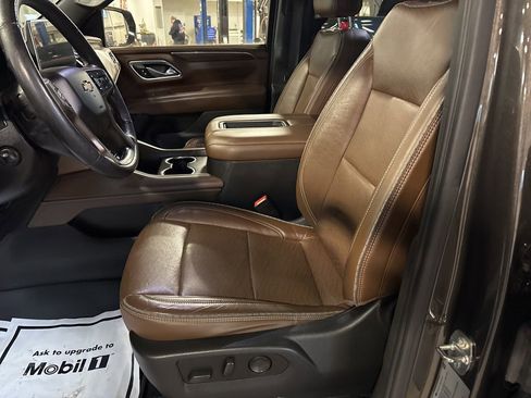 Certified 2021 Chevrolet Tahoe High Country w/ Premium Package image 17