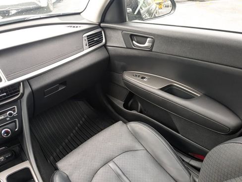 Used 2020 Kia Optima SE FWD image 16