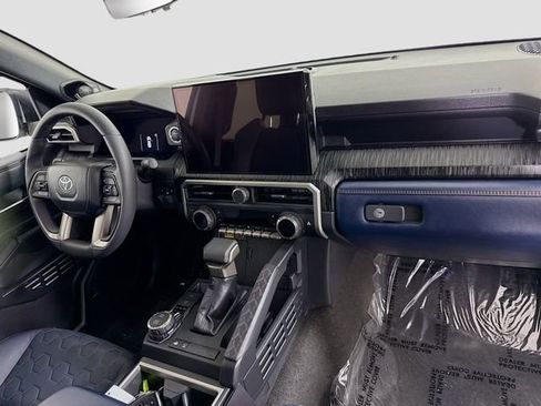 Certified 2026 Toyota 4Runner 4WD image 30