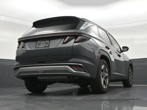 Used 2025 Hyundai Tucson SEL FWD image 31