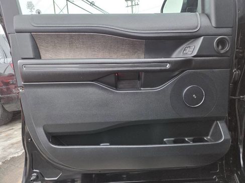 Used 2018 Ford Expedition Max Limited w/ Equipment Group 301A image 21