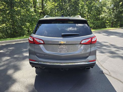 Used 2018 Chevrolet Equinox LT FWD image 8