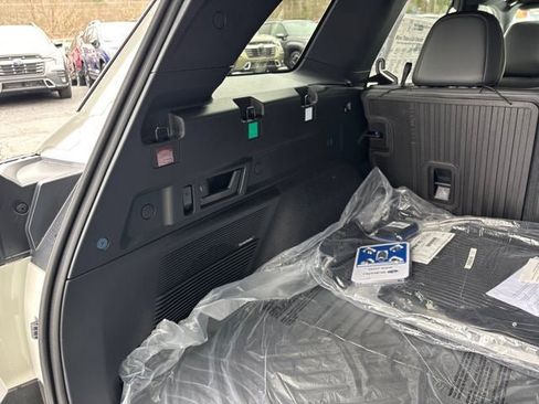 New 2026 Subaru Outback Limited image 97