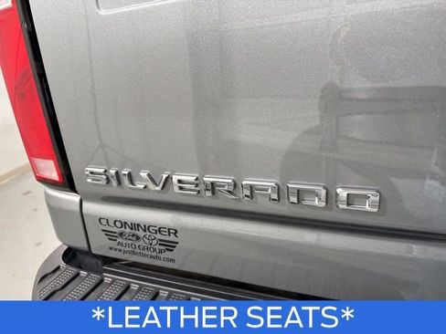 Used 2025 Chevrolet Silverado 2500 ZR2 w/ Technology Package image 10