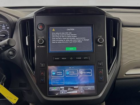 Certified 2025 Subaru Forester AWD/4WD image 17
