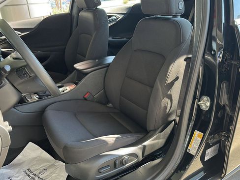 Used 2025 Chevrolet Malibu LT image 14