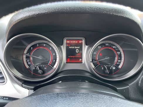 Used 2018 Dodge Journey Crossroad AWD/4WD image 7