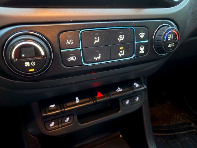 Used 2015 Chevrolet Colorado Z71 AWD/4WD image 18