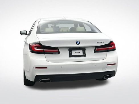 Used 2023 BMW 530i w/ Convenience Package image 5