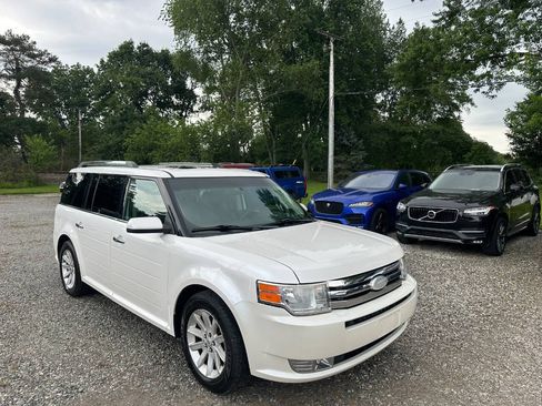 Used 2012 Ford Flex SEL w/ Equipment Group Order Code AWD/4WD image 3
