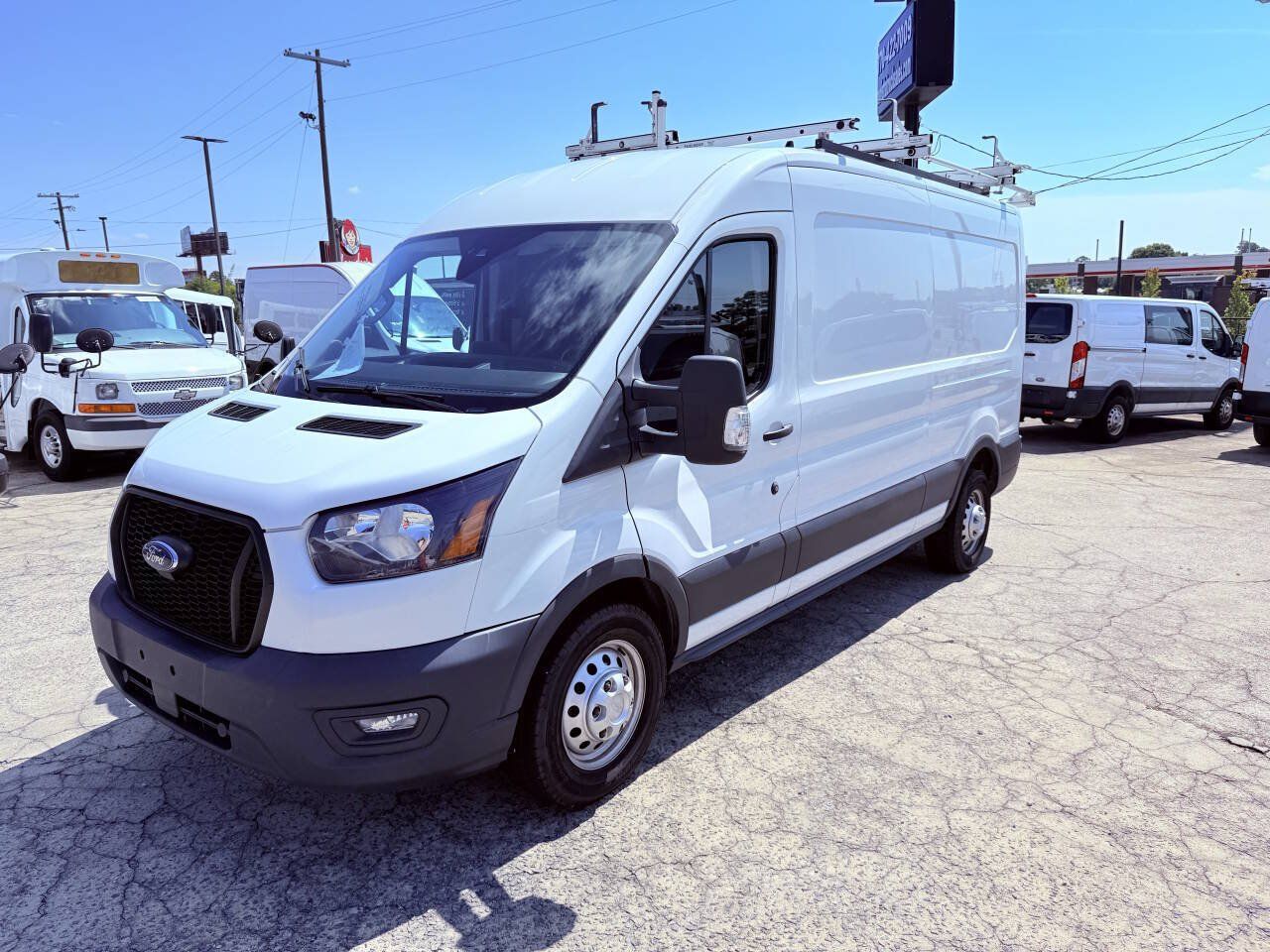 Used 2021 Ford Transit 250 Medium Roof AWD image 3