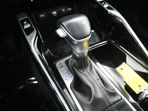 Certified 2023 Kia Sorento SX image 24