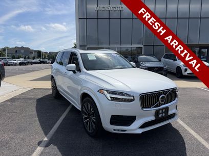 Used 2022 Volvo XC90 T6 Momentum w/ Advanced Package