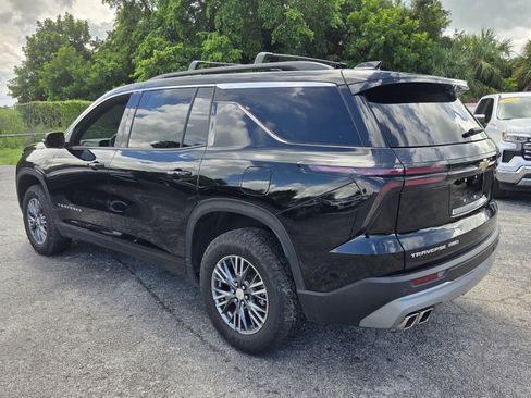Certified 2024 Chevrolet Traverse LT AWD/4WD image 3