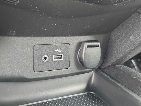 Used 2020 Nissan Rogue SV AWD/4WD image 24