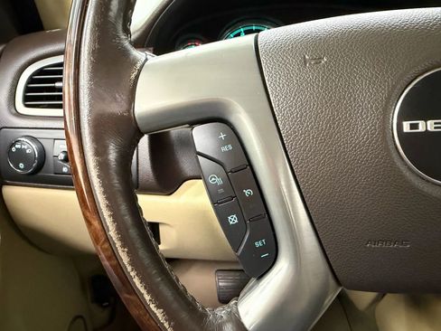 Used 2014 GMC Sierra 2500 Denali w/ Suspension Package, Off-Road image 29