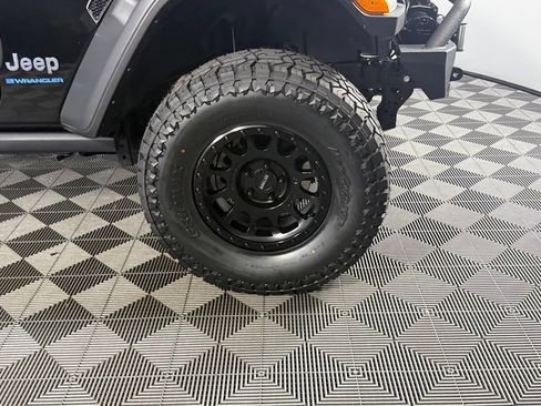Used 2025 Jeep Wrangler Unlimited Sport S 4xe AWD/4WD image 12