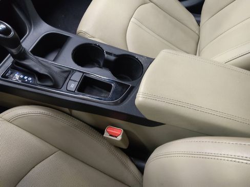 Used 2017 Hyundai Sonata Limited image 26