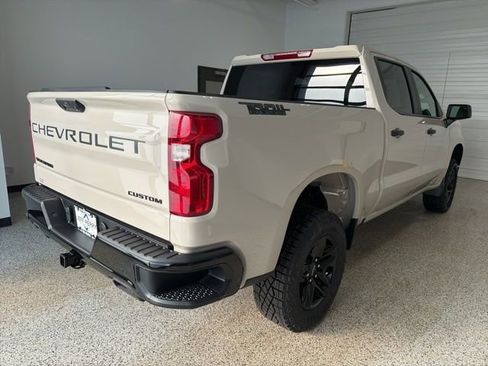 New 2026 Chevrolet Silverado 1500 Custom Trail Boss w/ Dark Appearance Package image 4