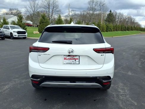 Used 2023 Buick Envision Preferred w/ Sport Touring Package AWD/4WD image 4