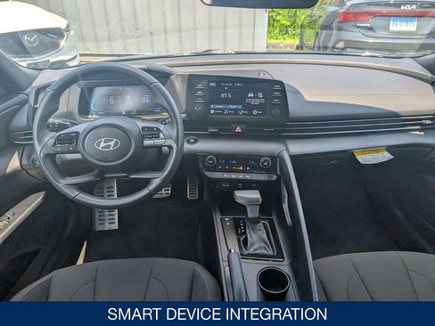 Certified 2025 Hyundai Elantra Sport FWD image 17