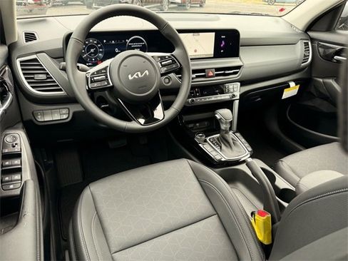 New 2026 Kia Seltos EX image 5