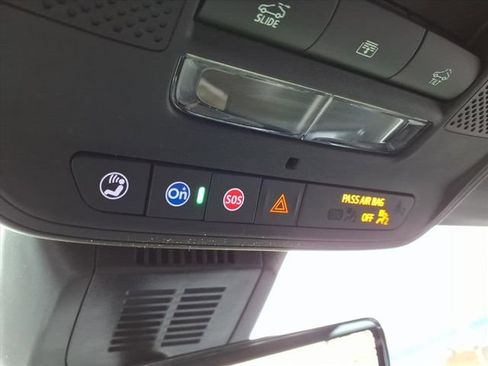 New 2026 GMC Terrain AT4 w/ Technology Package II image 37