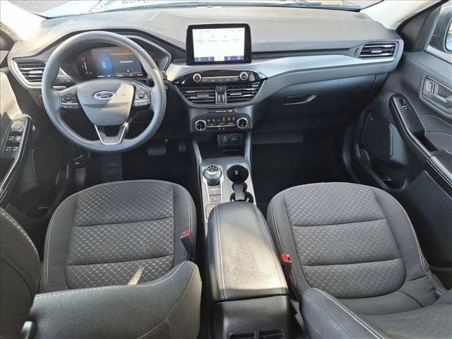 Used 2025 Ford Escape Active AWD/4WD image 17