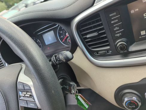 Used 2019 Kia Sorento FWD V6 image 24