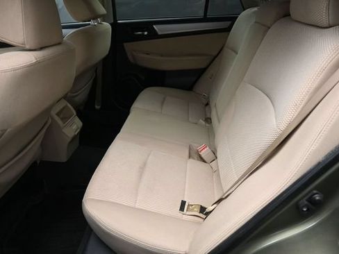 Used 2018 Subaru Outback 2.5i Premium AWD/4WD image 10