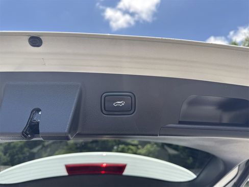 Used 2022 Kia Telluride EX w/ EX Premium Package image 36