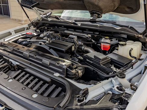 Used 2024 GMC Sierra 3500 SLE image 40