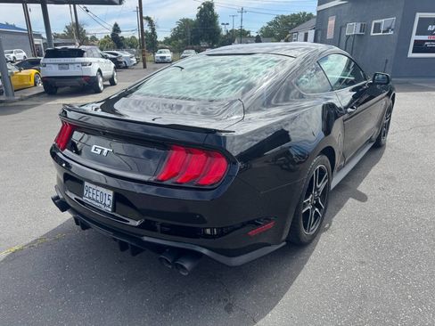 Used 2018 Ford Mustang GT RWD image 7