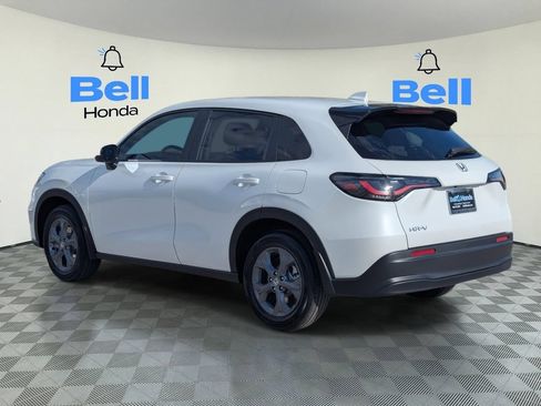 Used 2027 Honda HR-V LX image 2