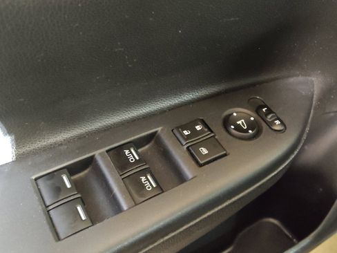 Used 2017 Honda Accord EX-L image 27