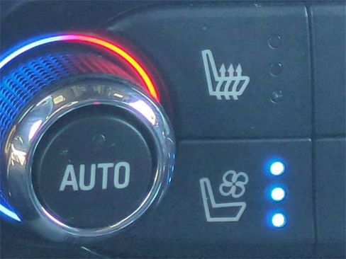 Used 2024 Buick Enclave Premium image 35