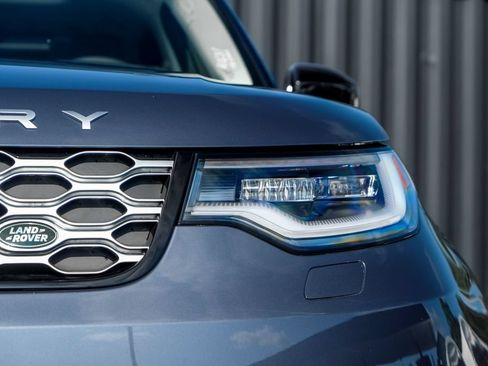 New 2026 Land Rover Discovery Limited Edition AWD/4WD image 6